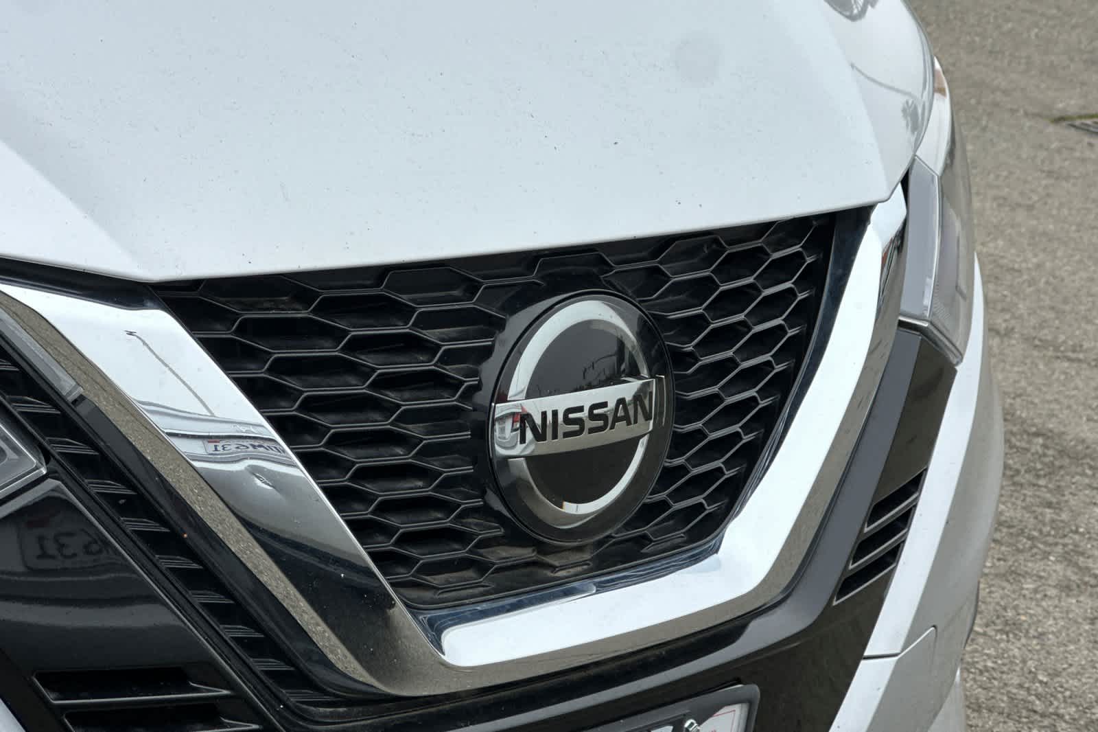 Thumbnail: 2021 Nissan Rogue Sport - 10