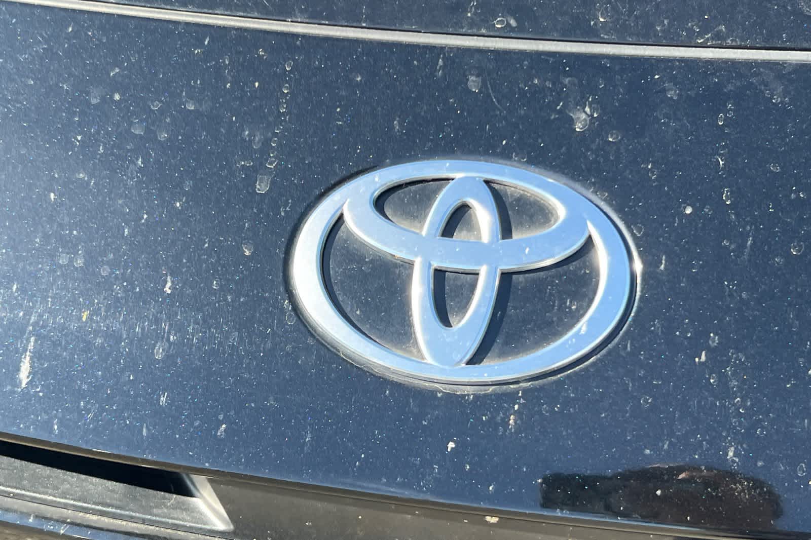 Thumbnail: 2025 Toyota Camry - 10