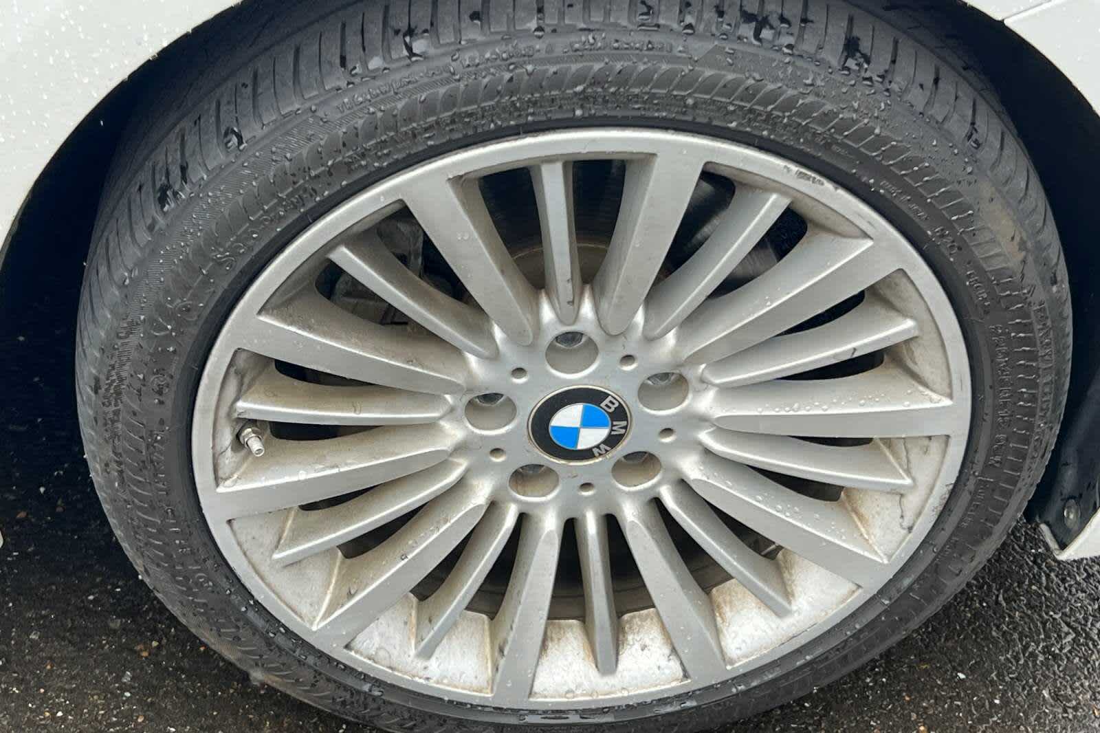 Thumbnail: 2015 BMW 3 Series - 11