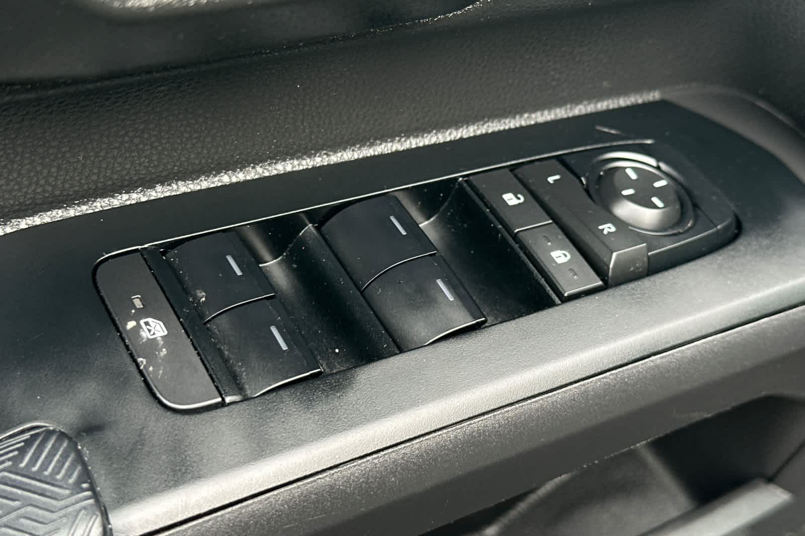 Thumbnail: 2025 Toyota Tacoma - 13