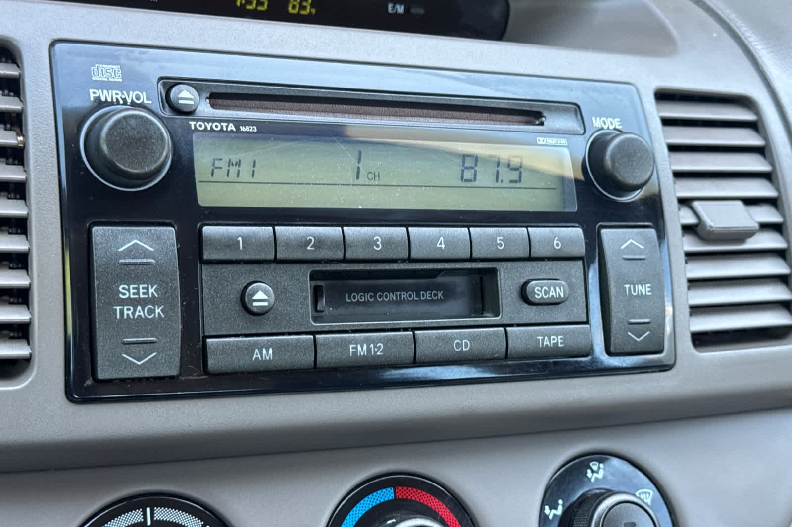Thumbnail: 2003 Toyota Camry - 18