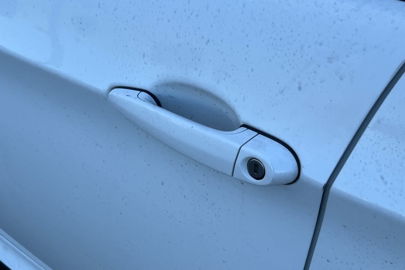Thumbnail: 2011 BMW 3 Series - 7