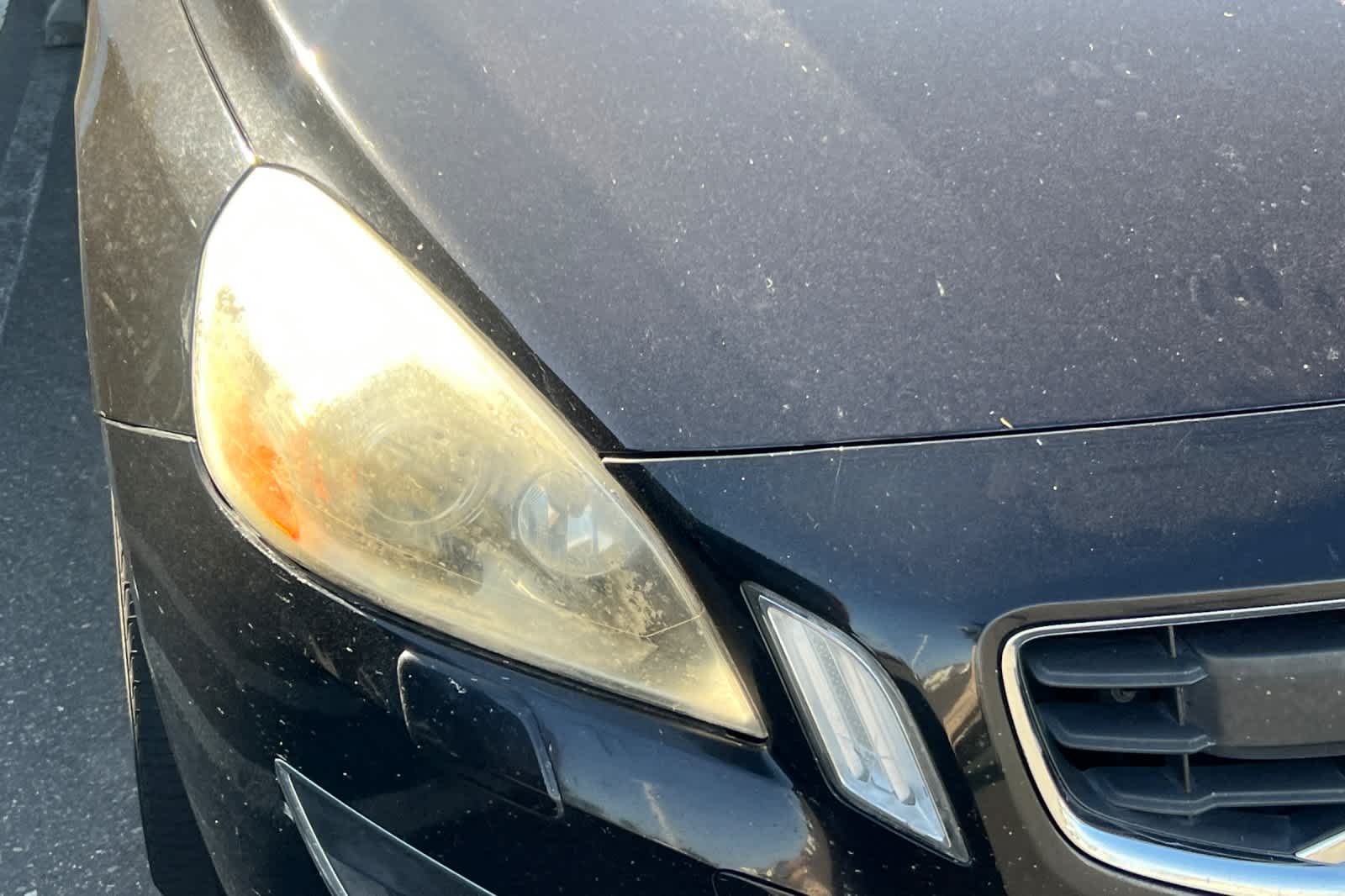 Thumbnail: 2011 Volvo S60 - 14