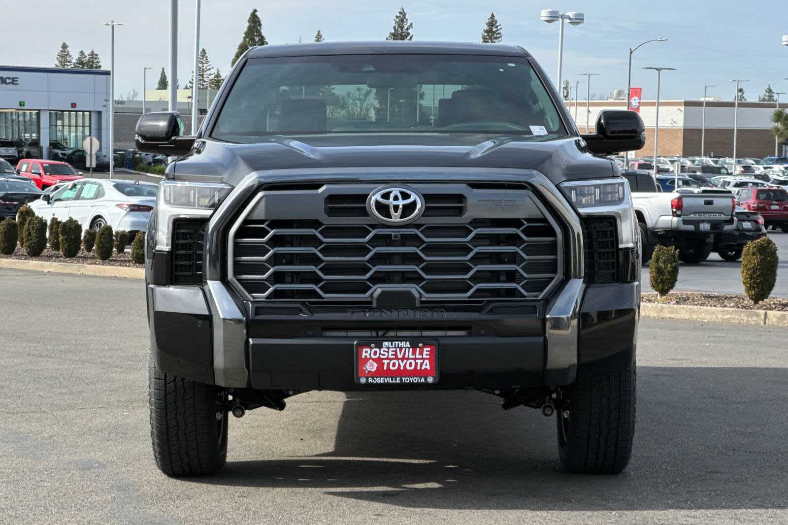 Thumbnail: 2025 Toyota Tundra - 10