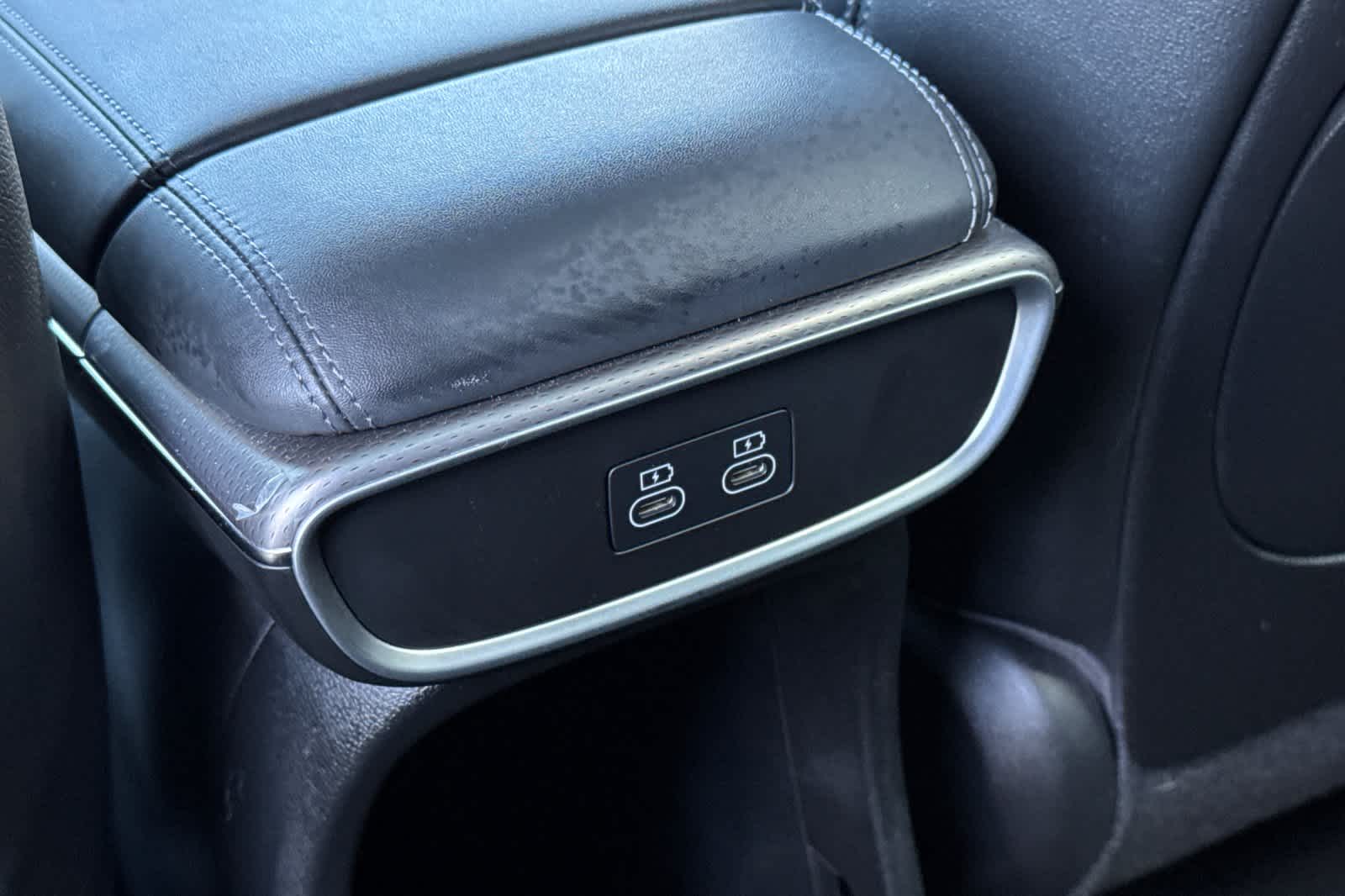 Thumbnail: 2023 Genesis GV60 - 14