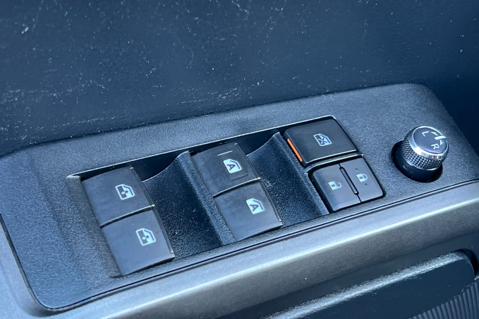 Thumbnail: 2018 Toyota Tacoma - 13