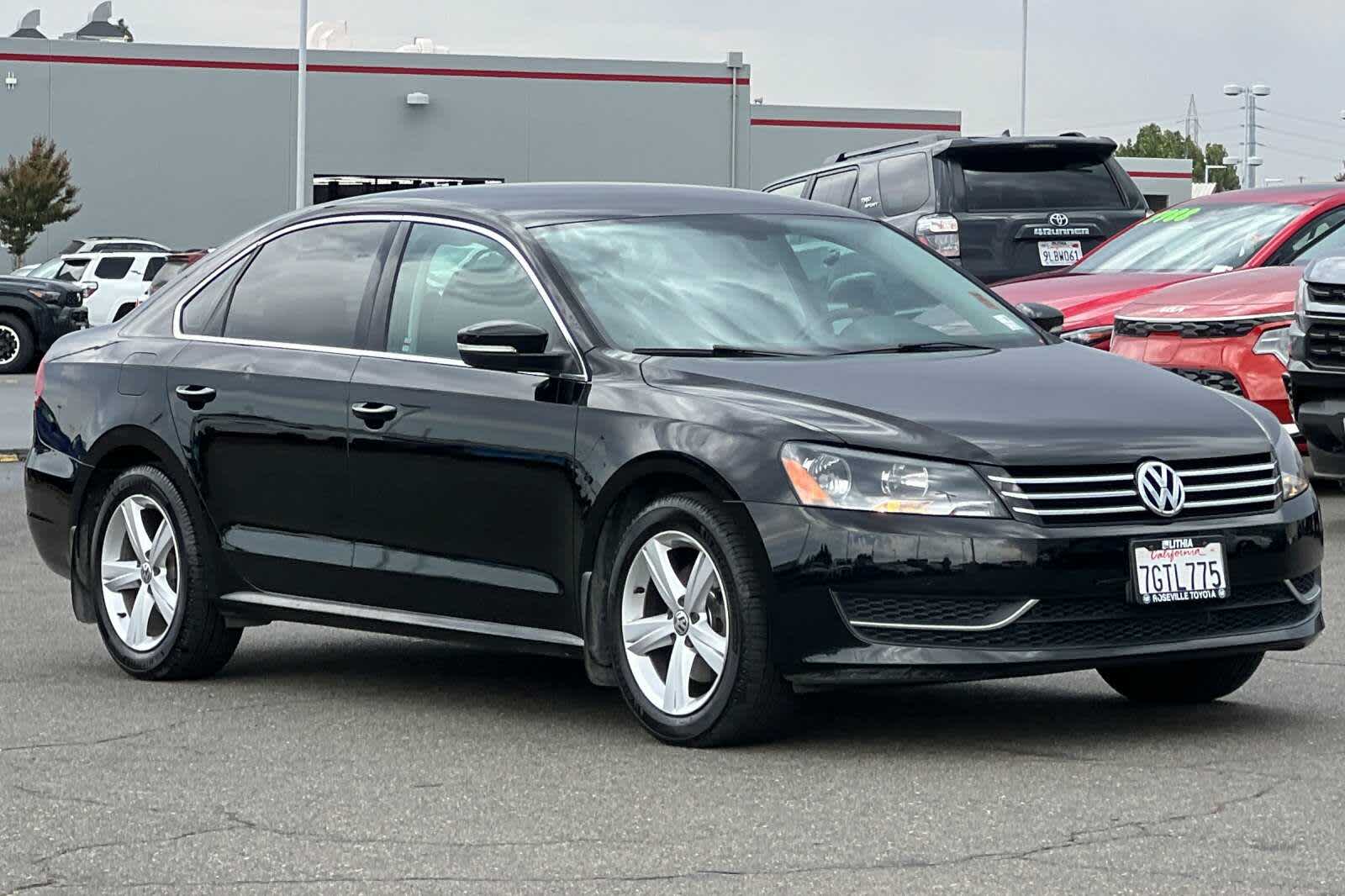 Thumbnail: 2014 Volkswagen Passat - 5