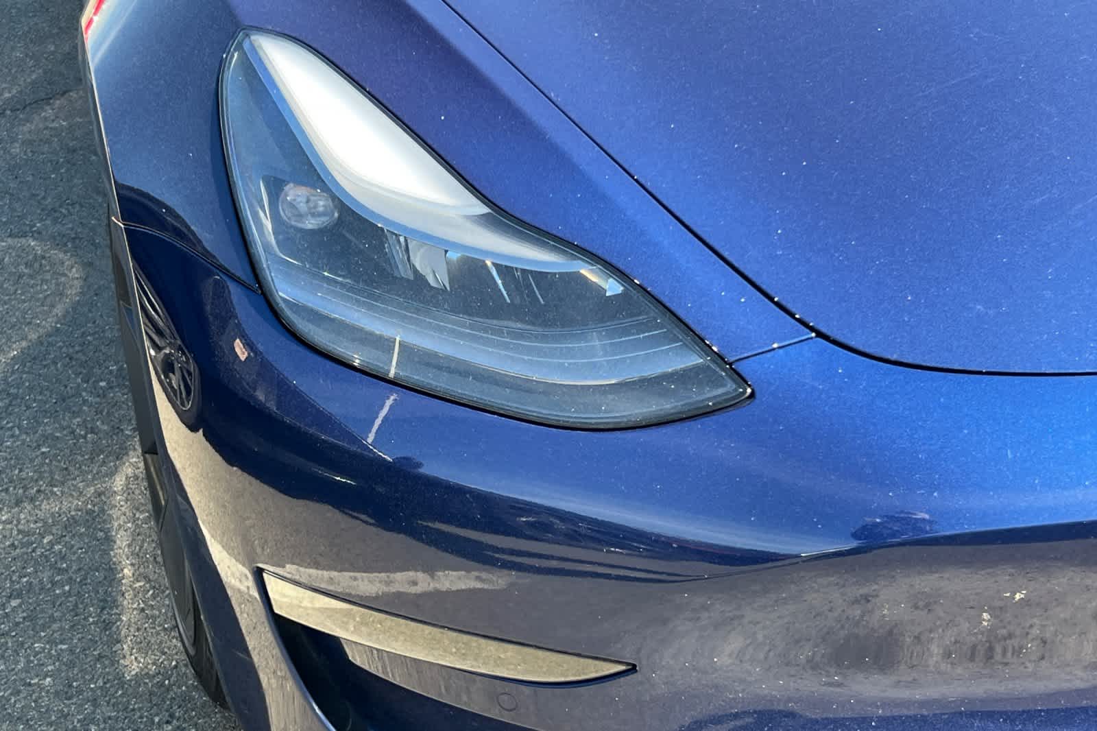 Thumbnail: 2022 Tesla Model 3 - 14
