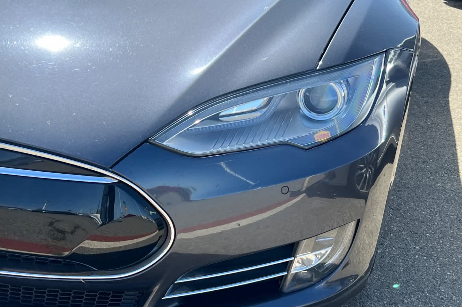 Thumbnail: 2015 Tesla Model S - 11