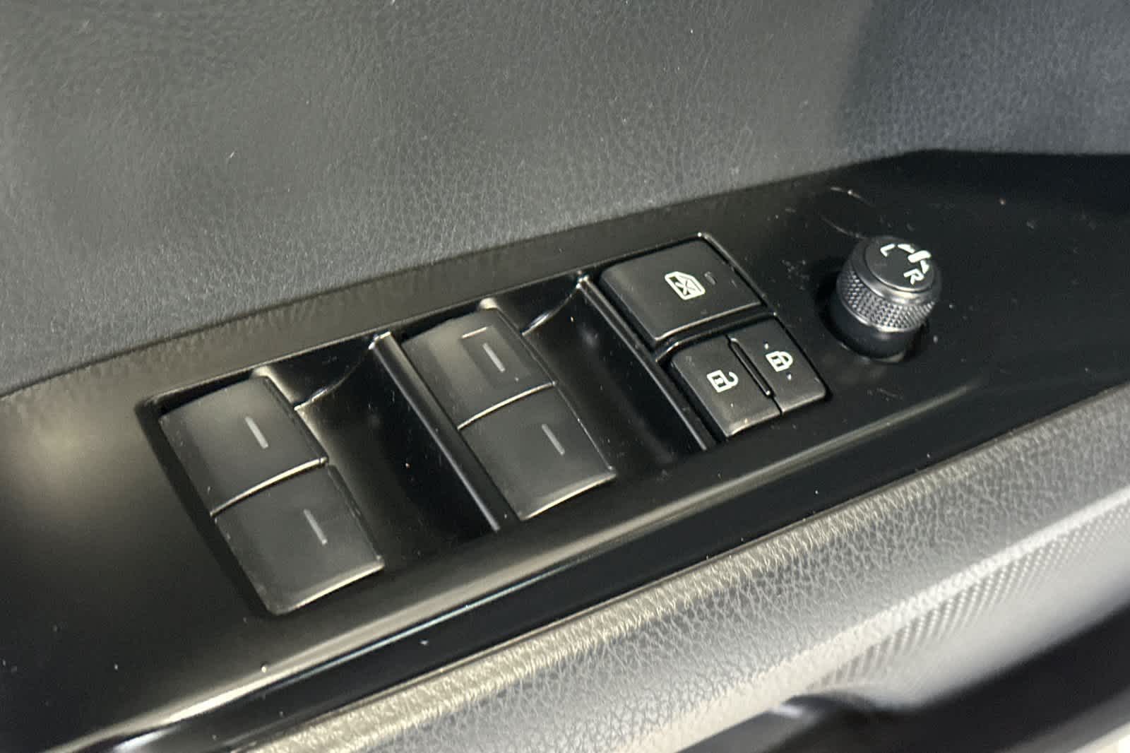 Thumbnail: 2025 Toyota Camry - 13