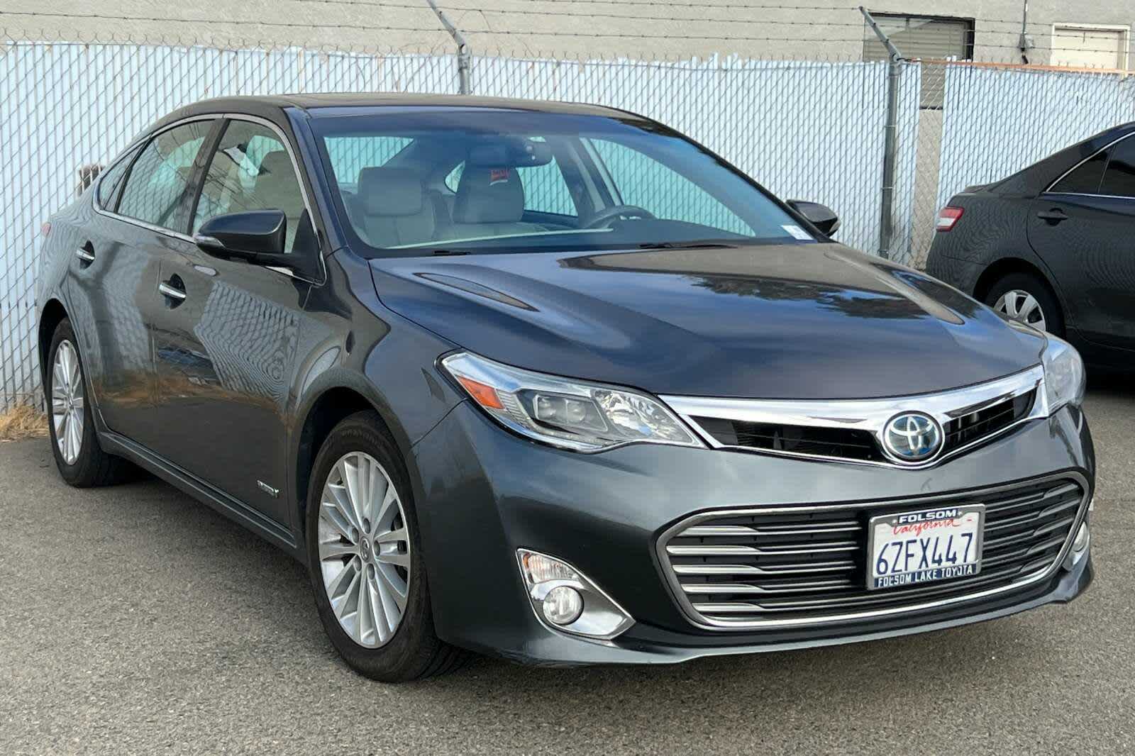 Thumbnail: 2013 Toyota Avalon - 3