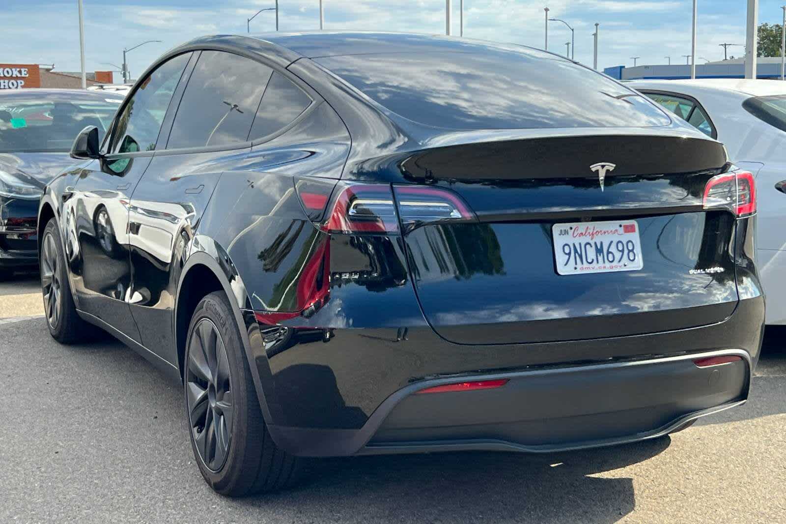 Thumbnail: 2024 Tesla Model Y - 4