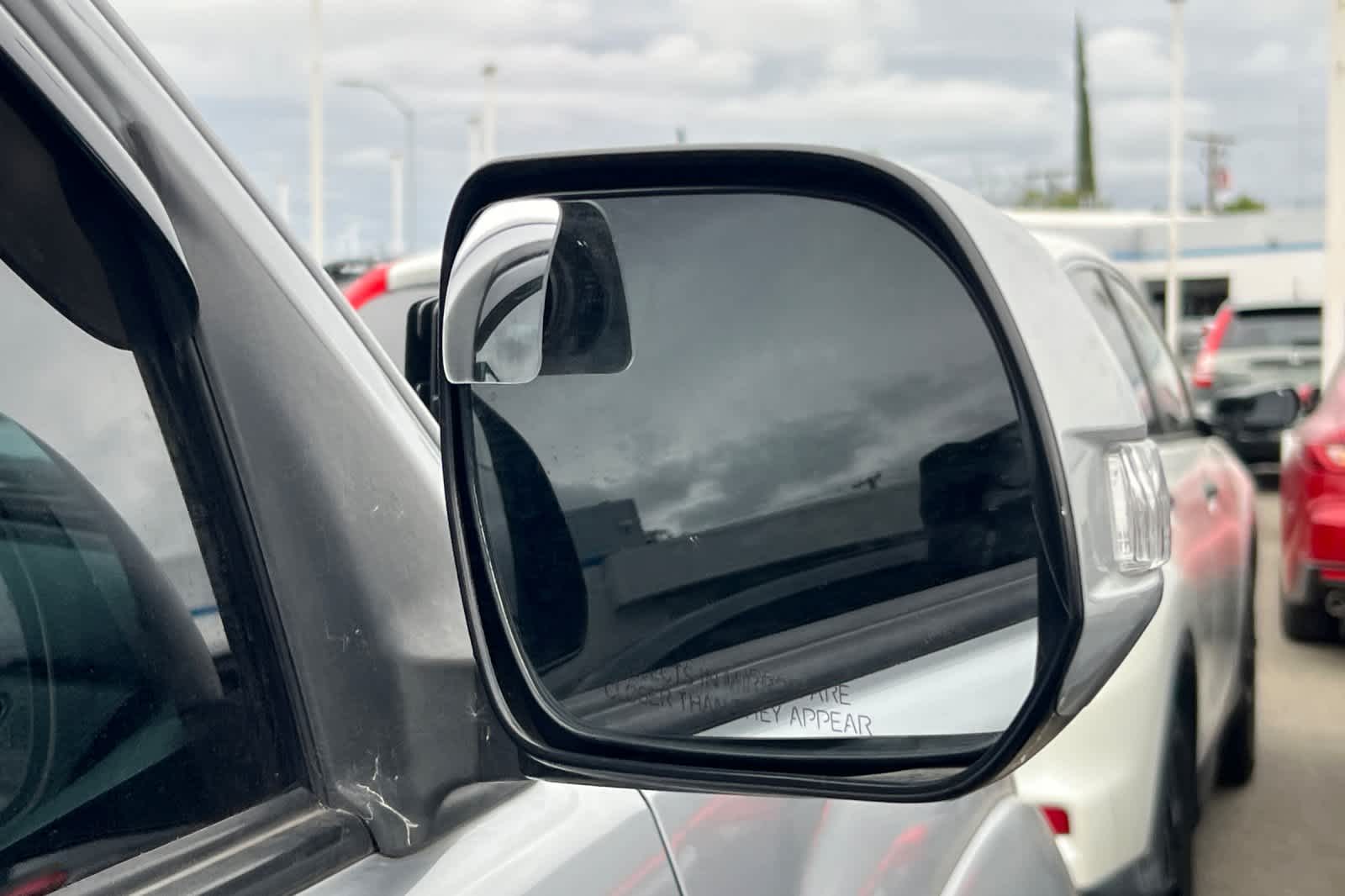 Thumbnail: 2015 Toyota Tacoma - 16