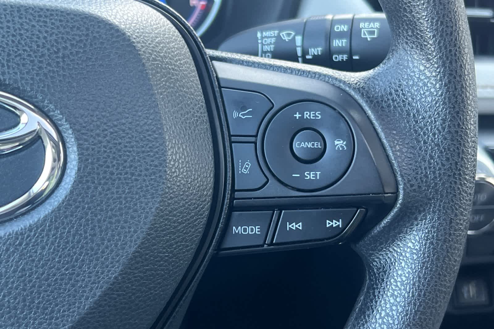 Thumbnail: 2023 Toyota RAV4 - 27