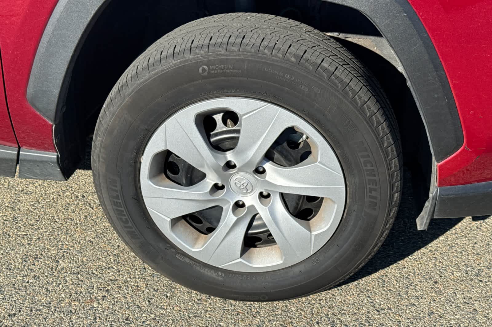 Thumbnail: 2024 Toyota RAV4 - 12