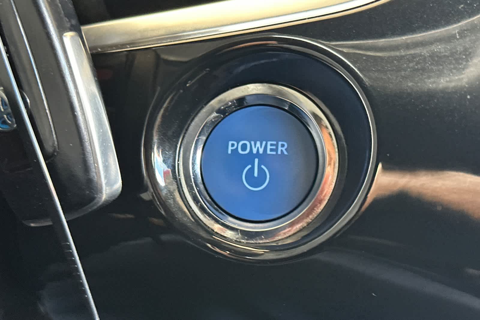 Thumbnail: 2017 Toyota Prius Prime - 25