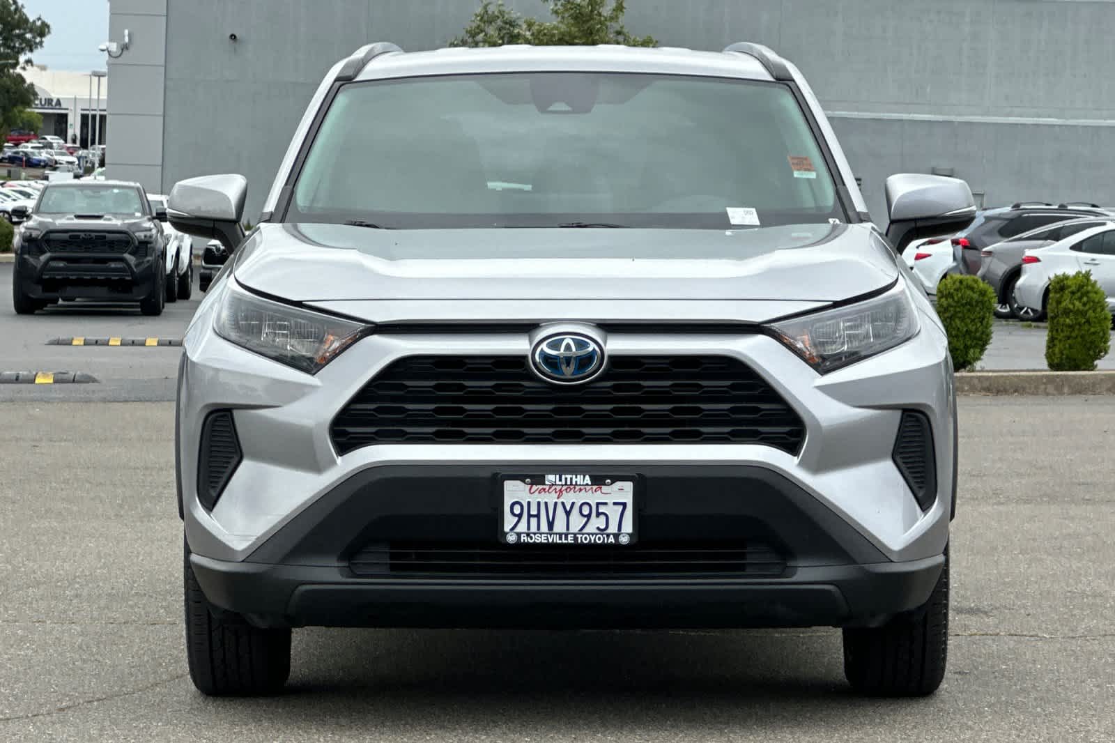 Thumbnail: 2022 Toyota RAV4 - 10