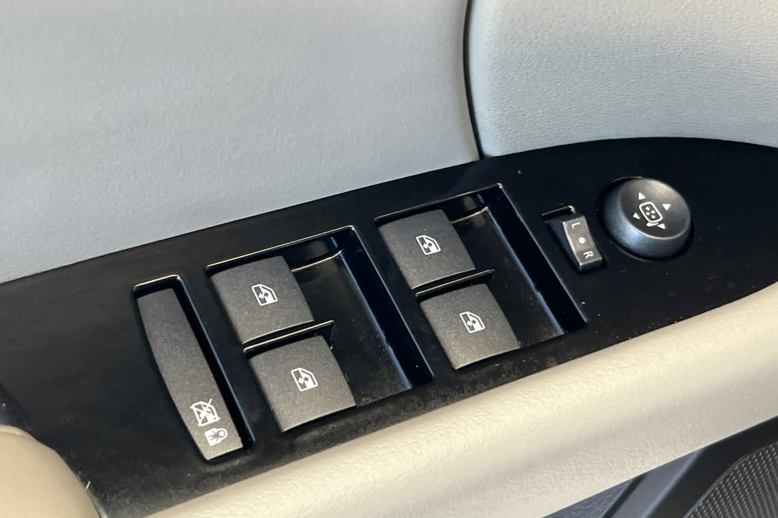 Thumbnail: 2013 Cadillac XTS - 13