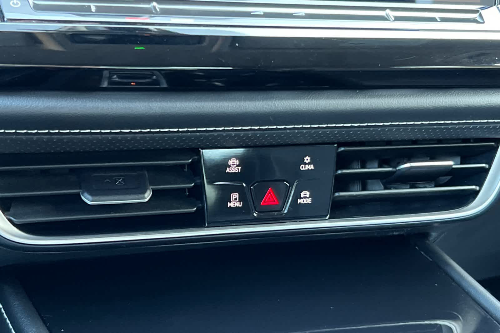 Thumbnail: 2024 Volkswagen Atlas - 23