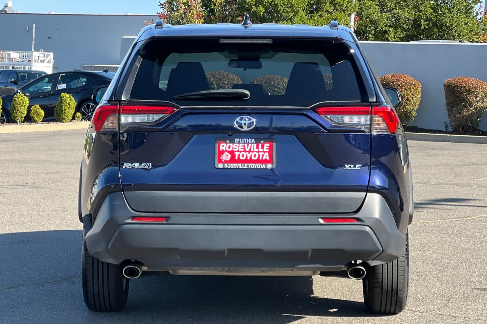 Thumbnail: 2024 Toyota RAV4 - 8