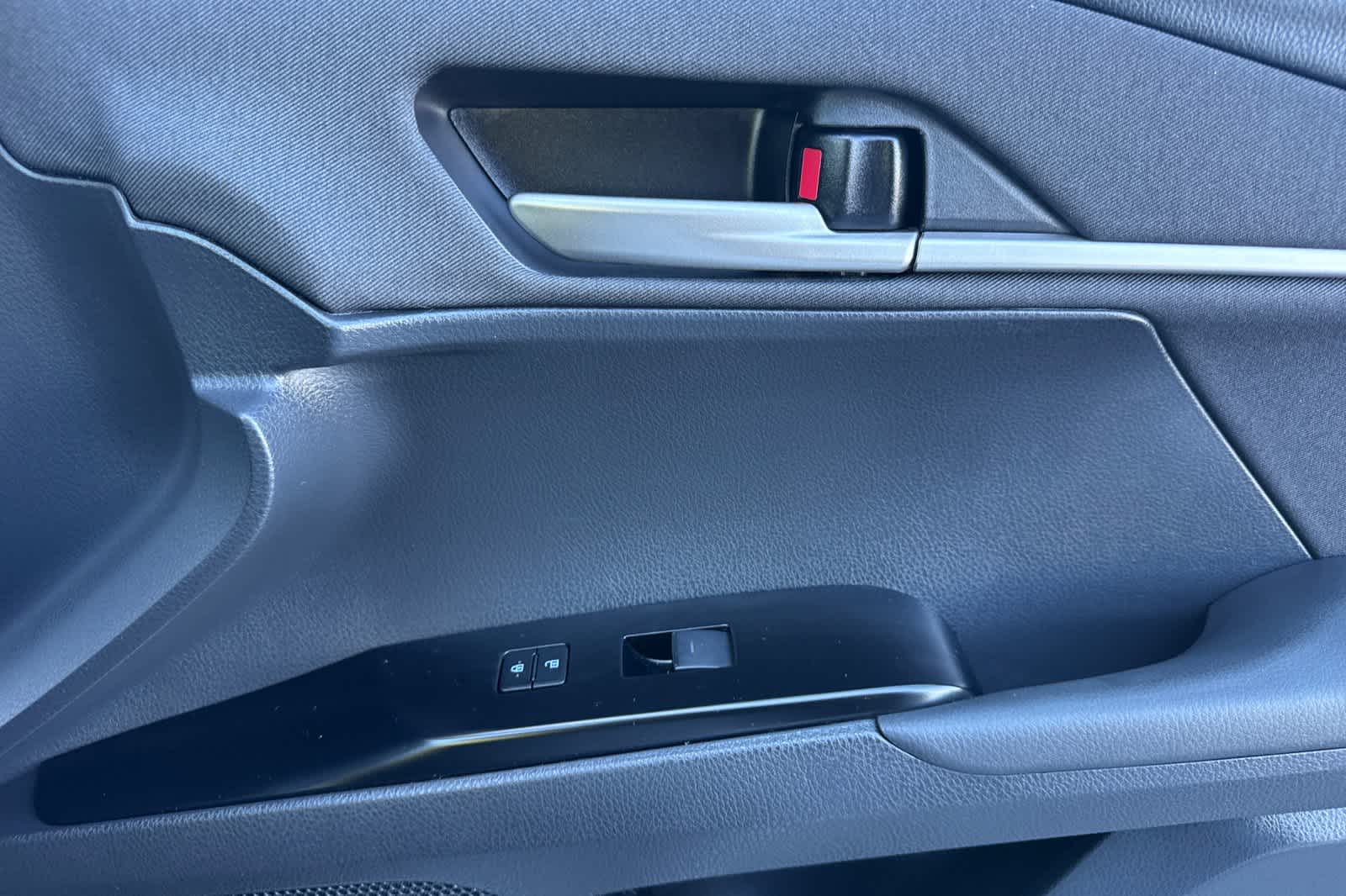 Thumbnail: 2025 Toyota Camry - 18