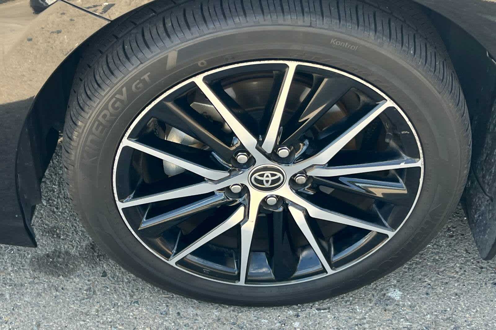 Thumbnail: 2023 Toyota Camry - 22