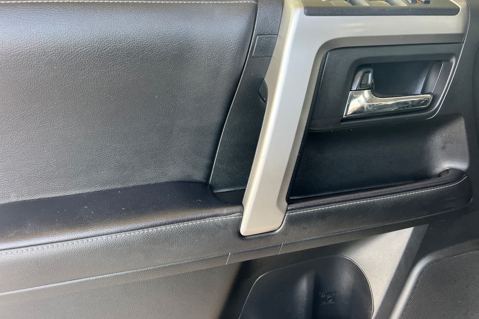 Thumbnail: 2020 Toyota 4Runner - 12