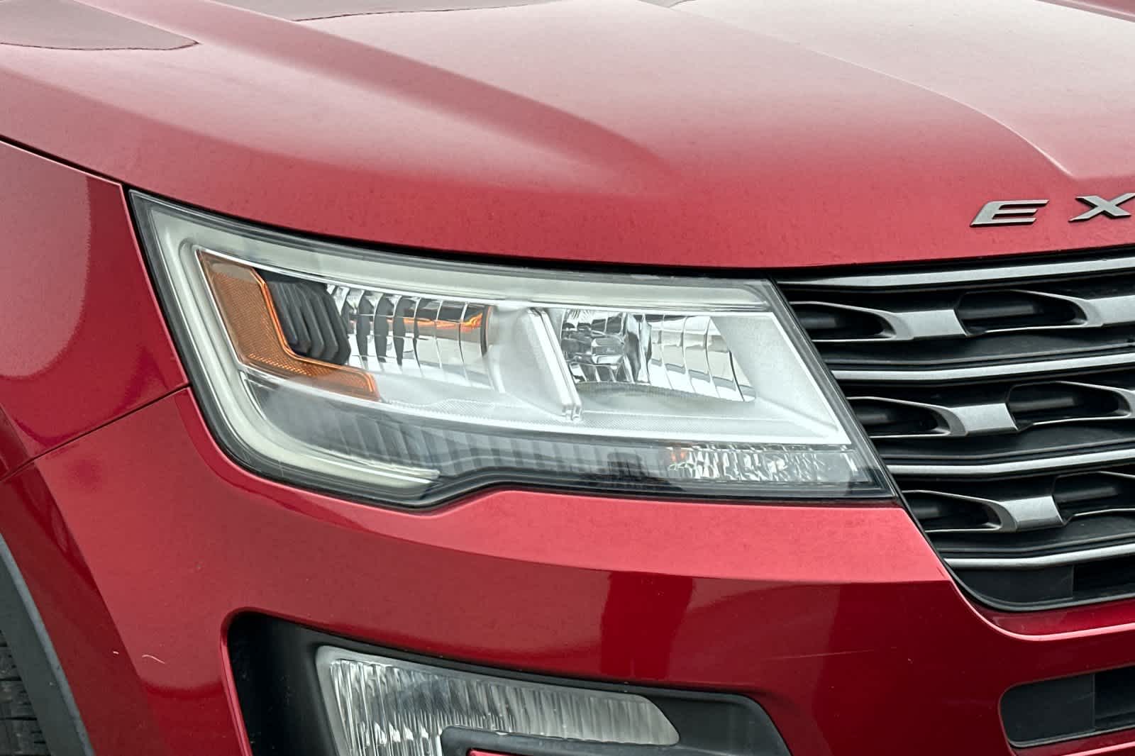 Thumbnail: 2017 Ford Explorer - 7