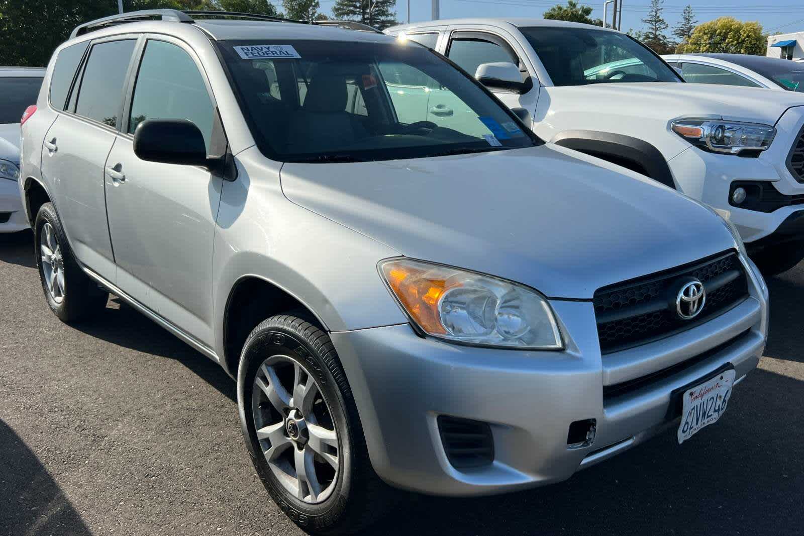 2012 Toyota RAV4 Base 3