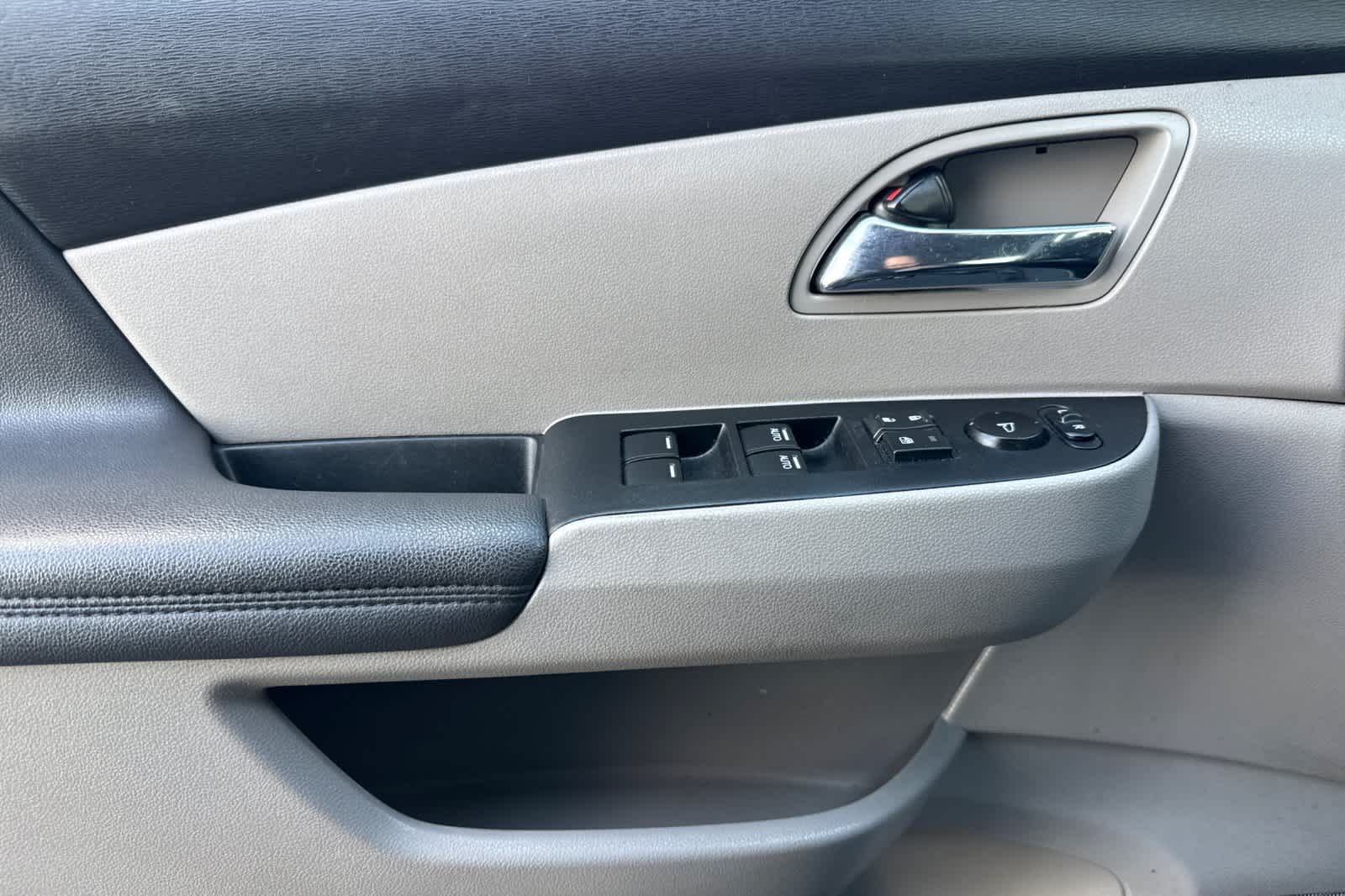 Thumbnail: 2014 Honda Odyssey - 12