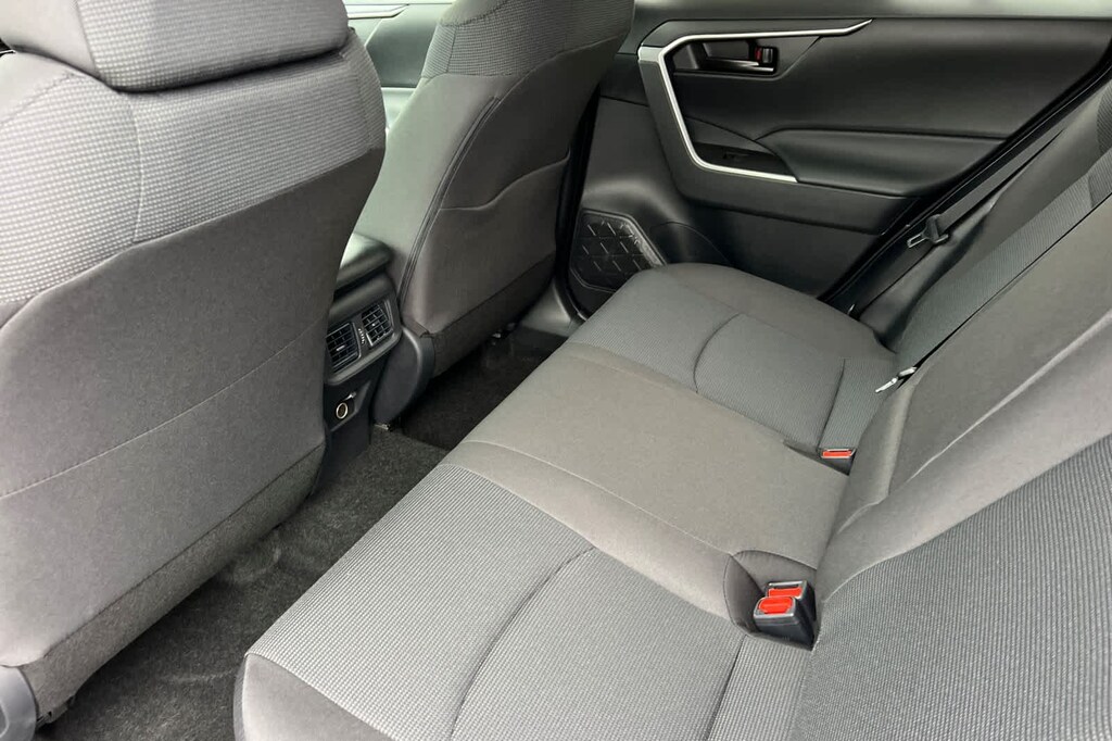 New 2025 Toyota RAV4 LE SUV