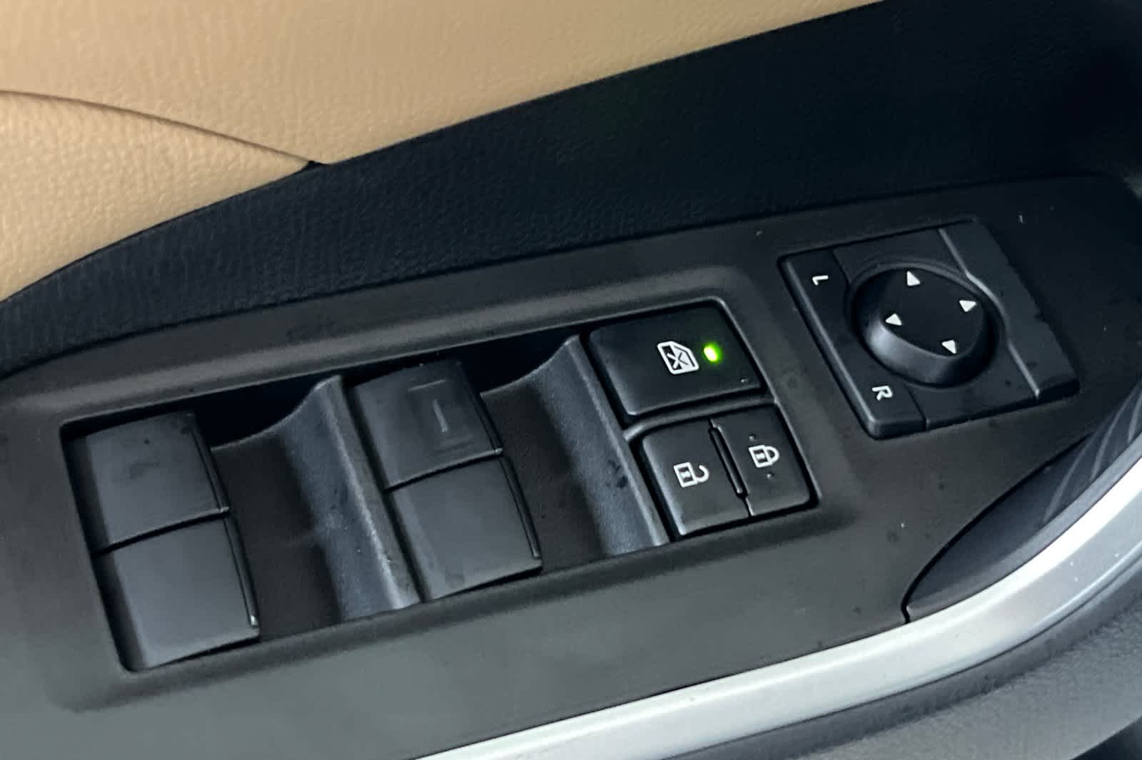 Thumbnail: 2025 Toyota RAV4 - 13