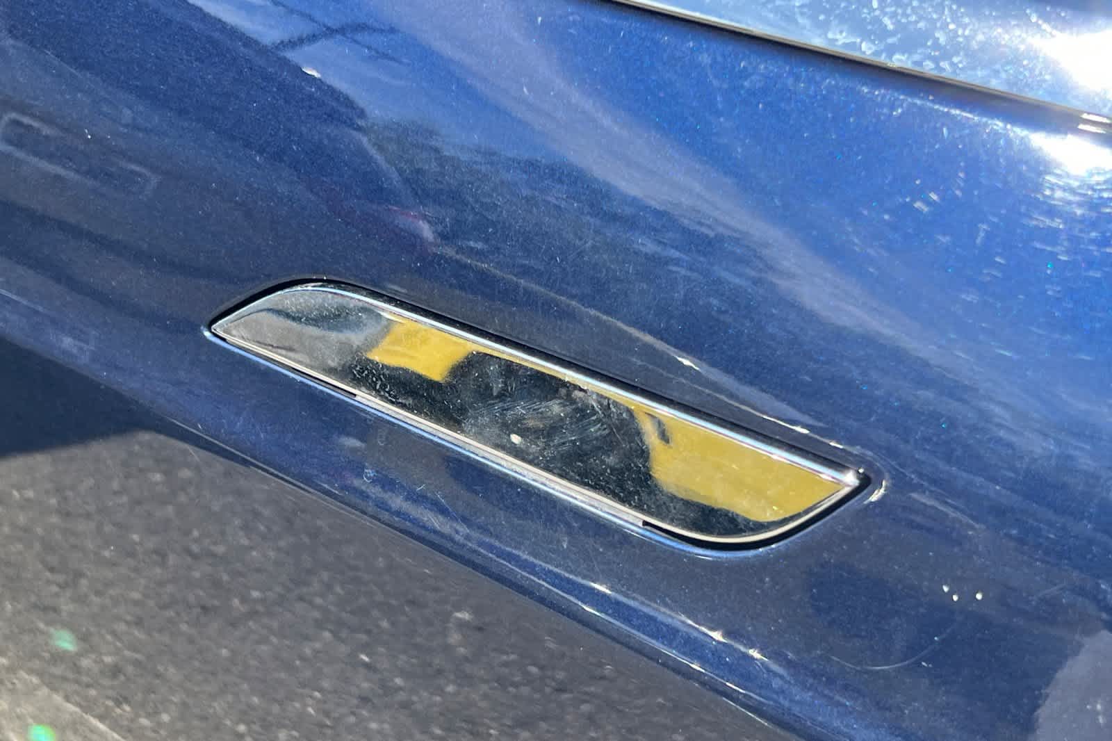 Thumbnail: 2014 Tesla Model S - 7