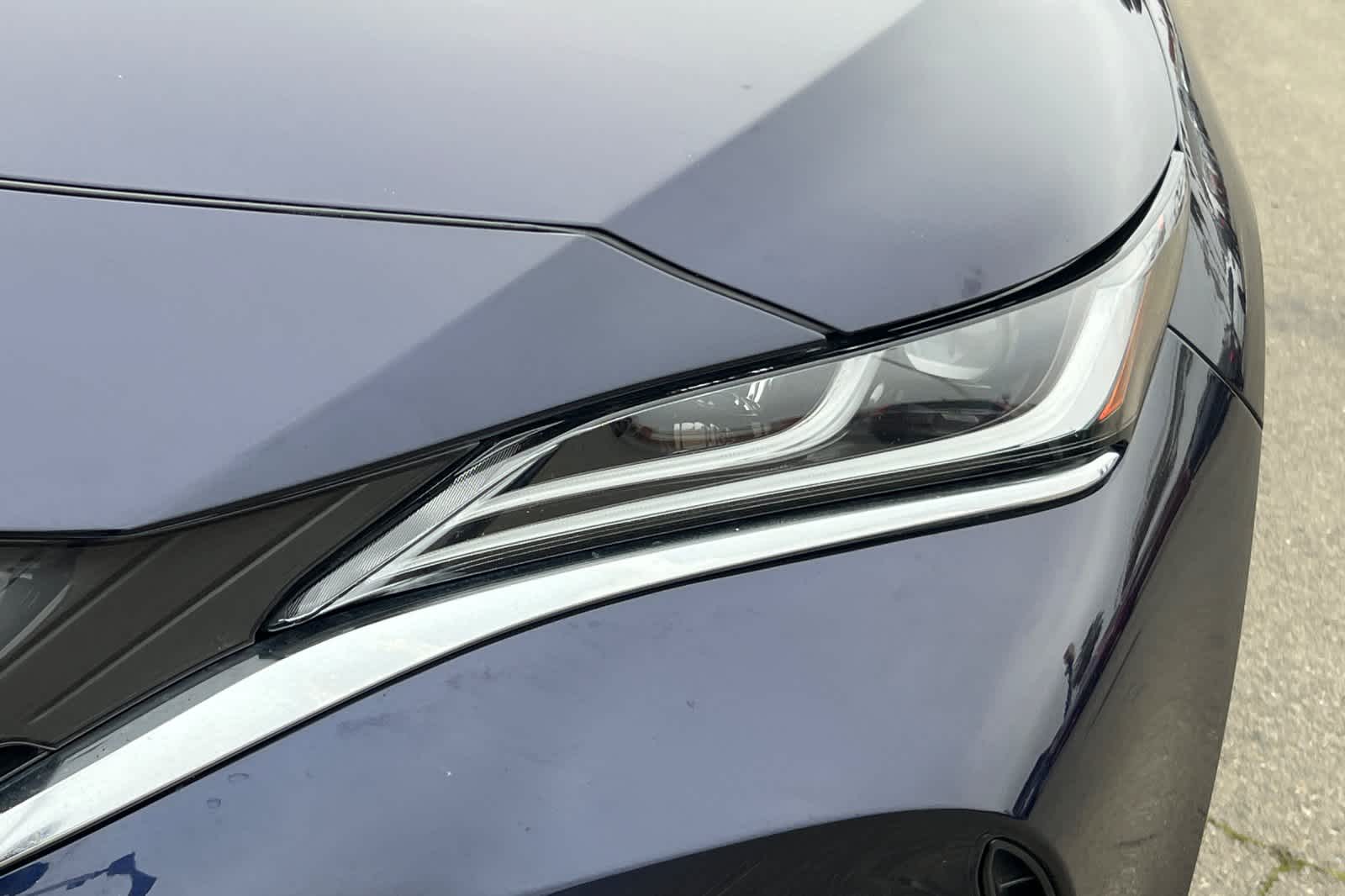 Thumbnail: 2022 Toyota Venza - 11