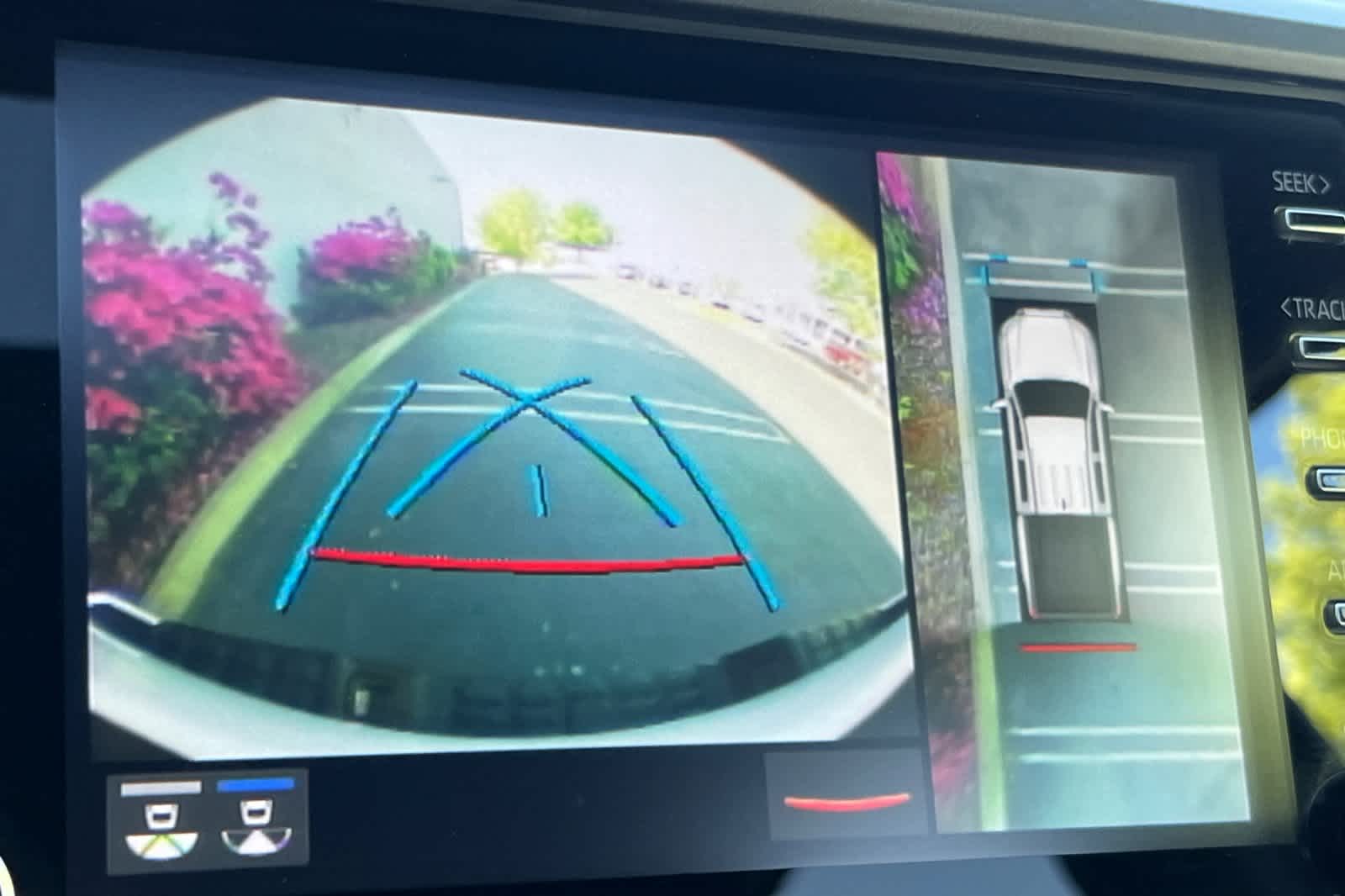 Thumbnail: 2021 Toyota Tacoma - 21