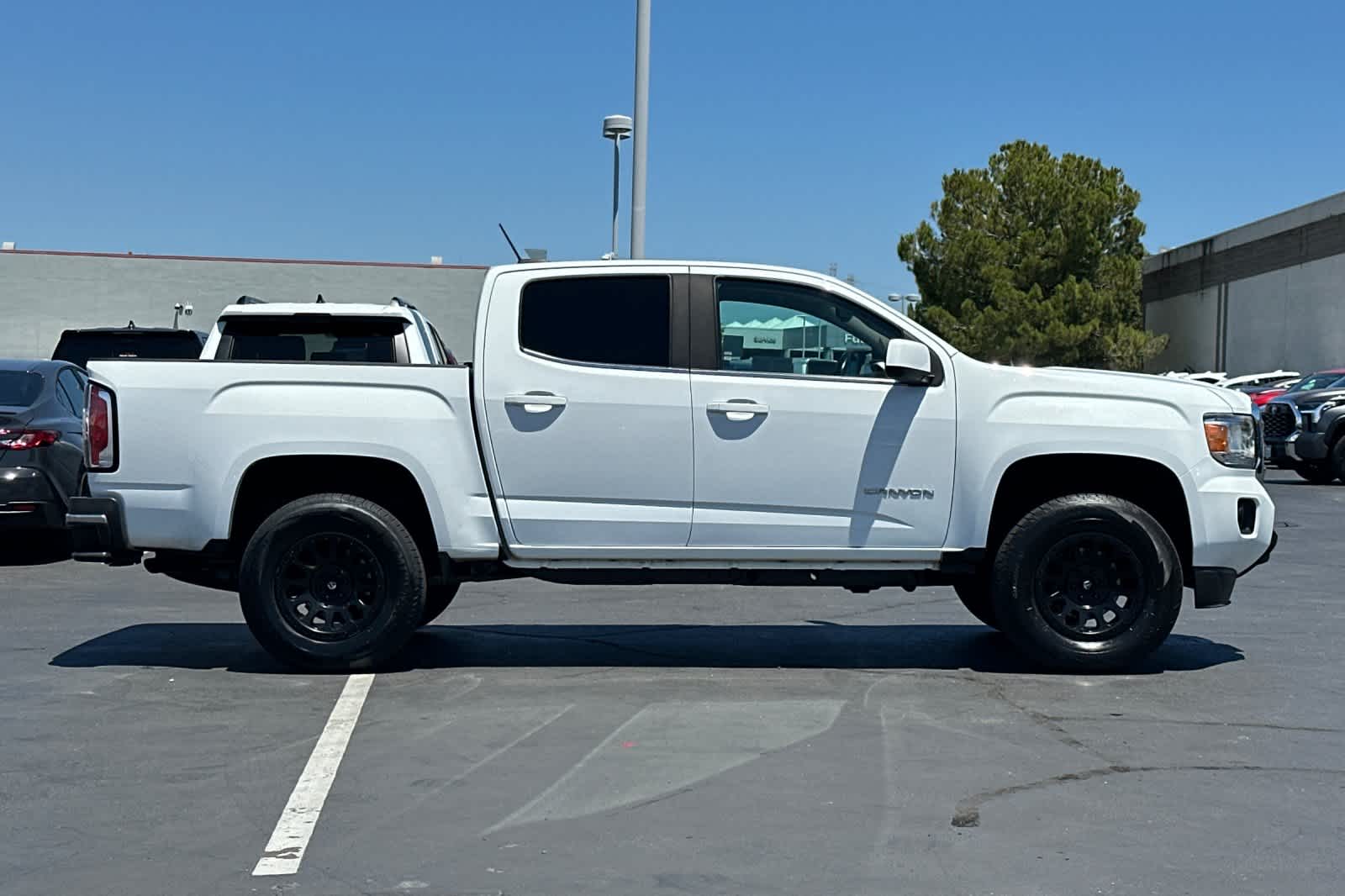 Thumbnail: 2019 GMC Canyon - 6