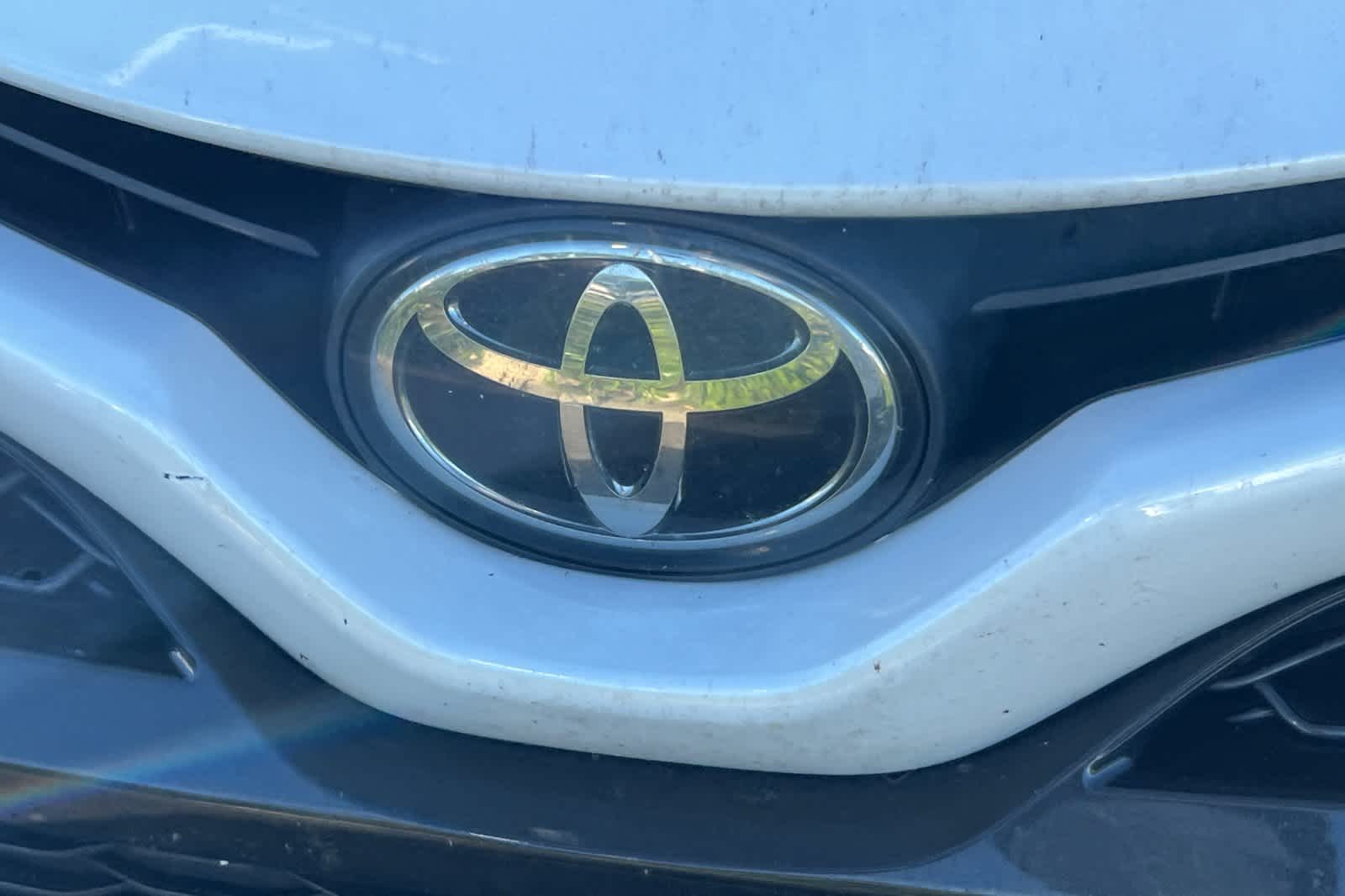 Thumbnail: 2022 Toyota Camry - 13
