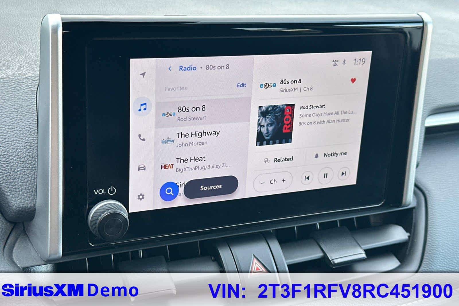 Thumbnail: 2024 Toyota RAV4 - 32