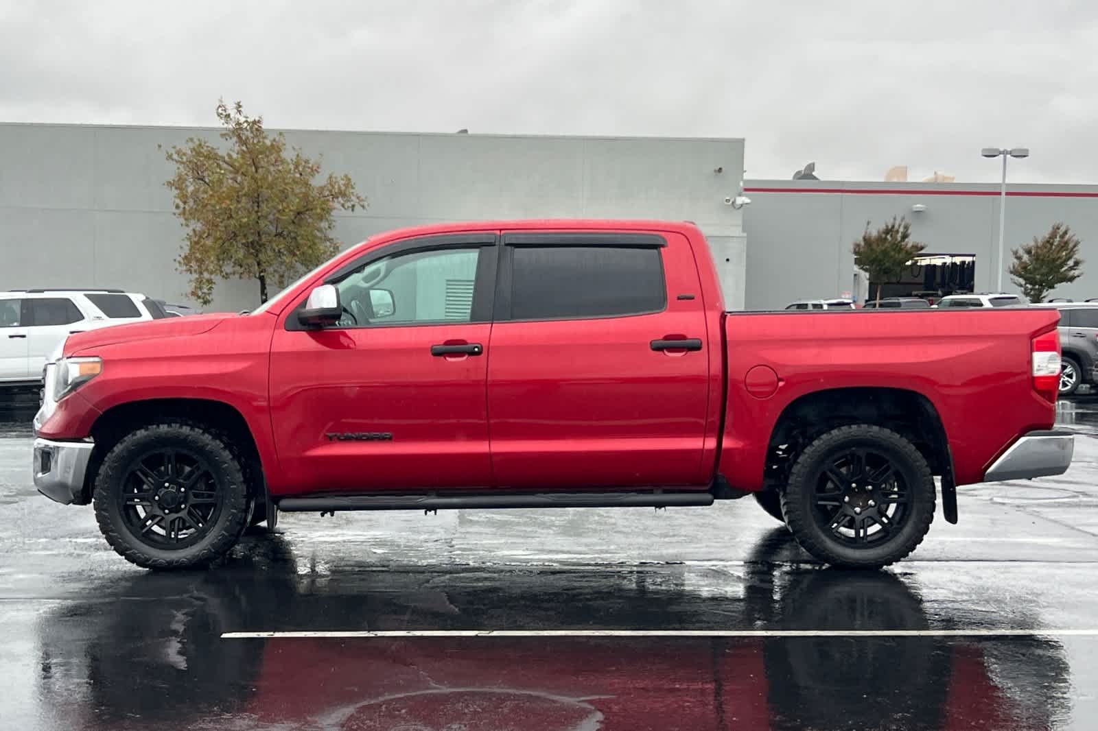 Thumbnail: 2019 Toyota Tundra - 9