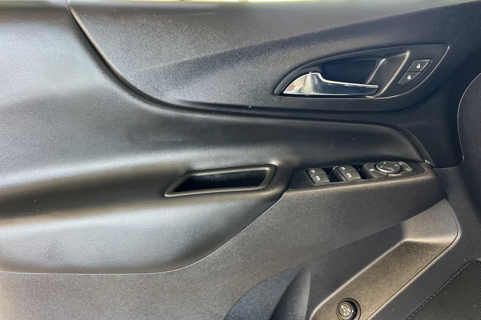 Thumbnail: 2019 Chevrolet Equinox - 11