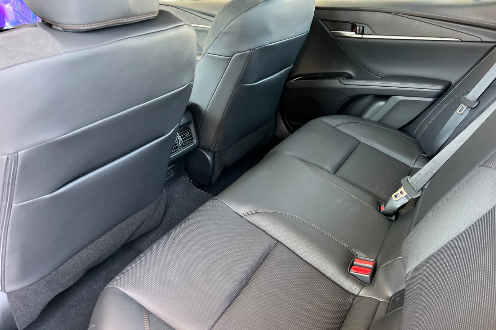 2025 Toyota Camry XLE 4