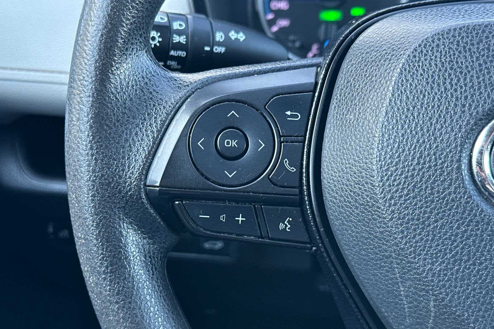 Thumbnail: 2021 Toyota RAV4 - 26
