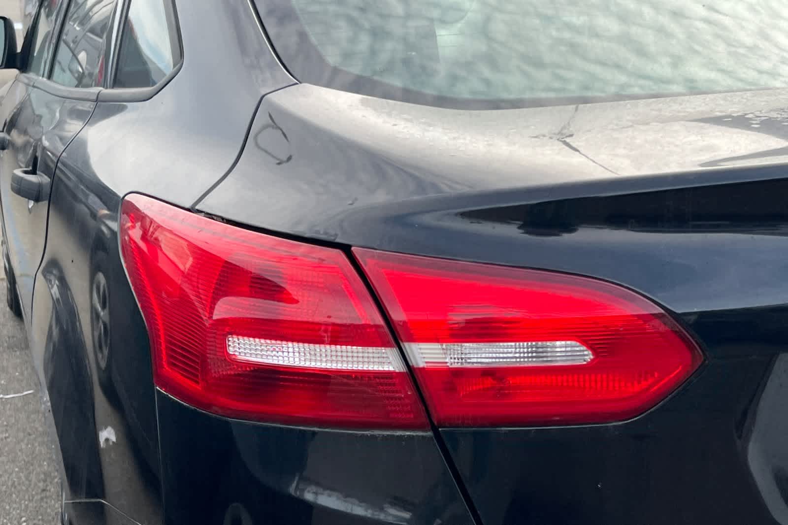 Thumbnail: 2016 Ford Focus - 15