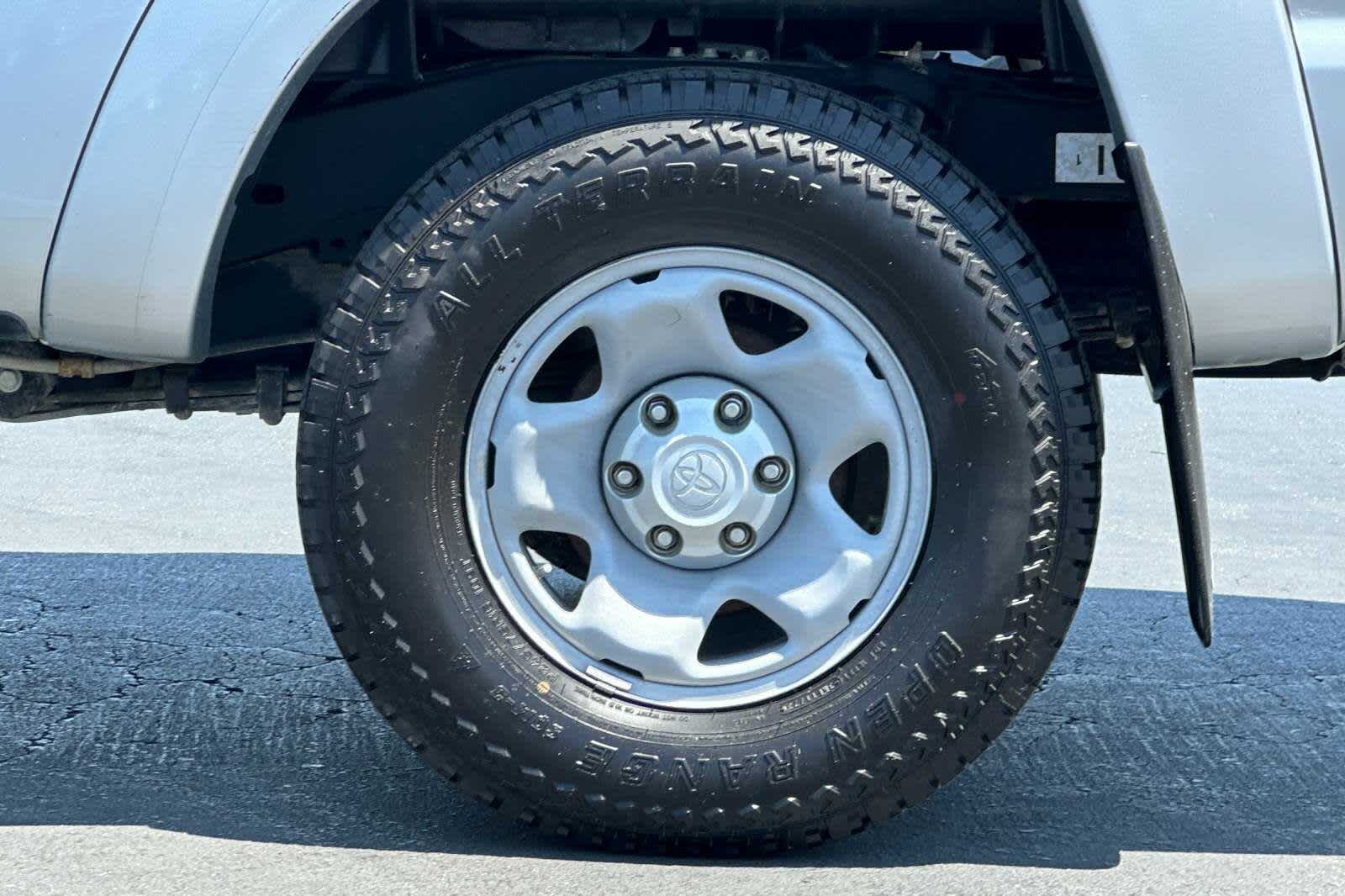 Thumbnail: 2013 Toyota Tacoma - 29