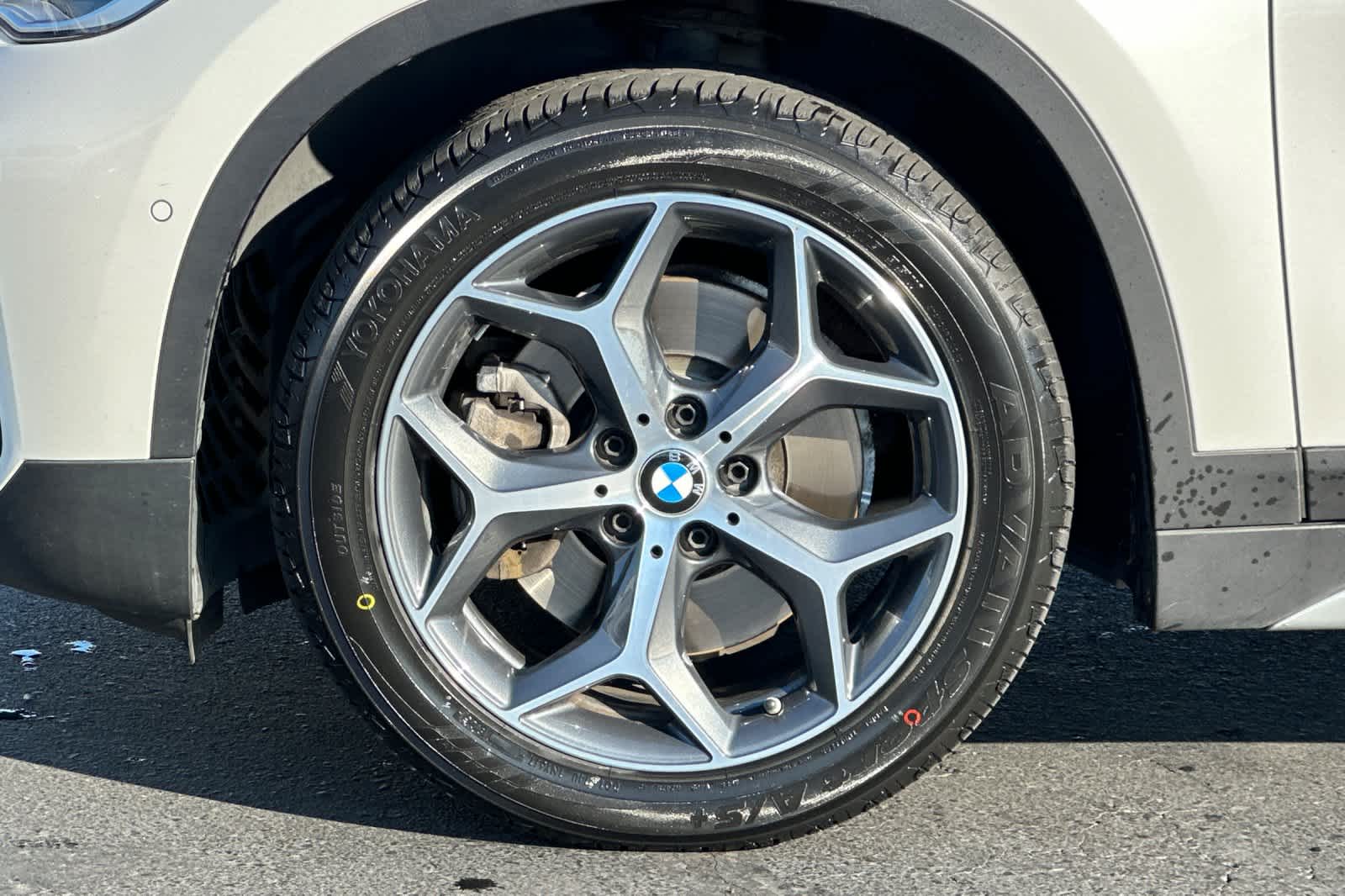 Thumbnail: 2017 BMW X1 - 30