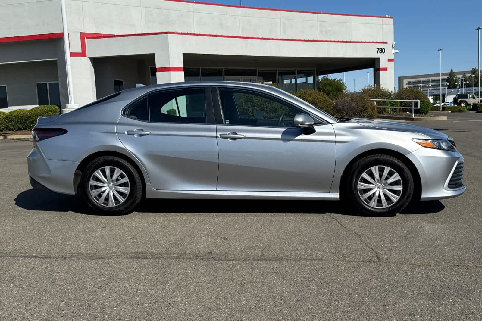 Thumbnail: 2023 Toyota Camry - 6