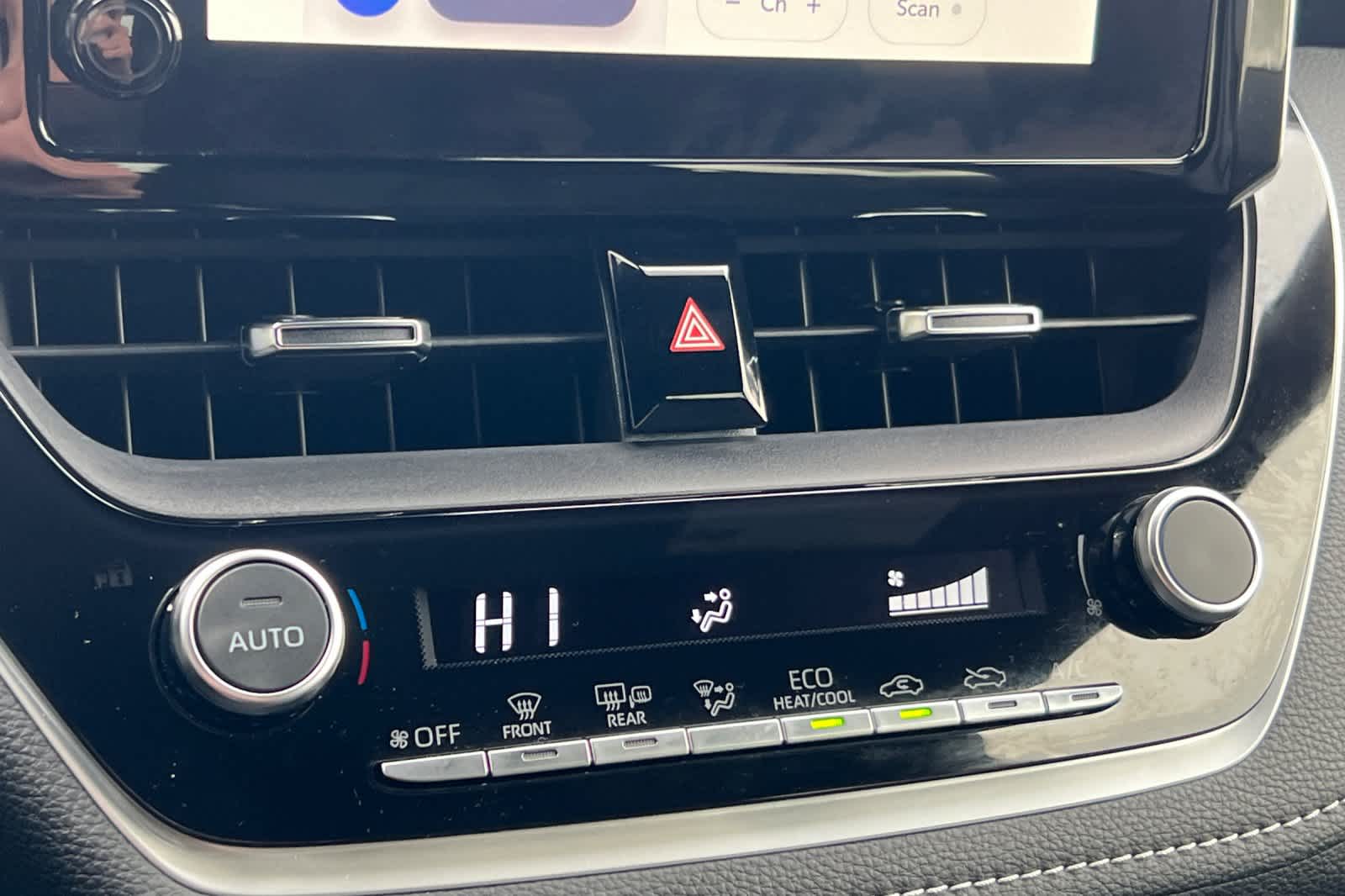 Thumbnail: 2023 Toyota Corolla - 21