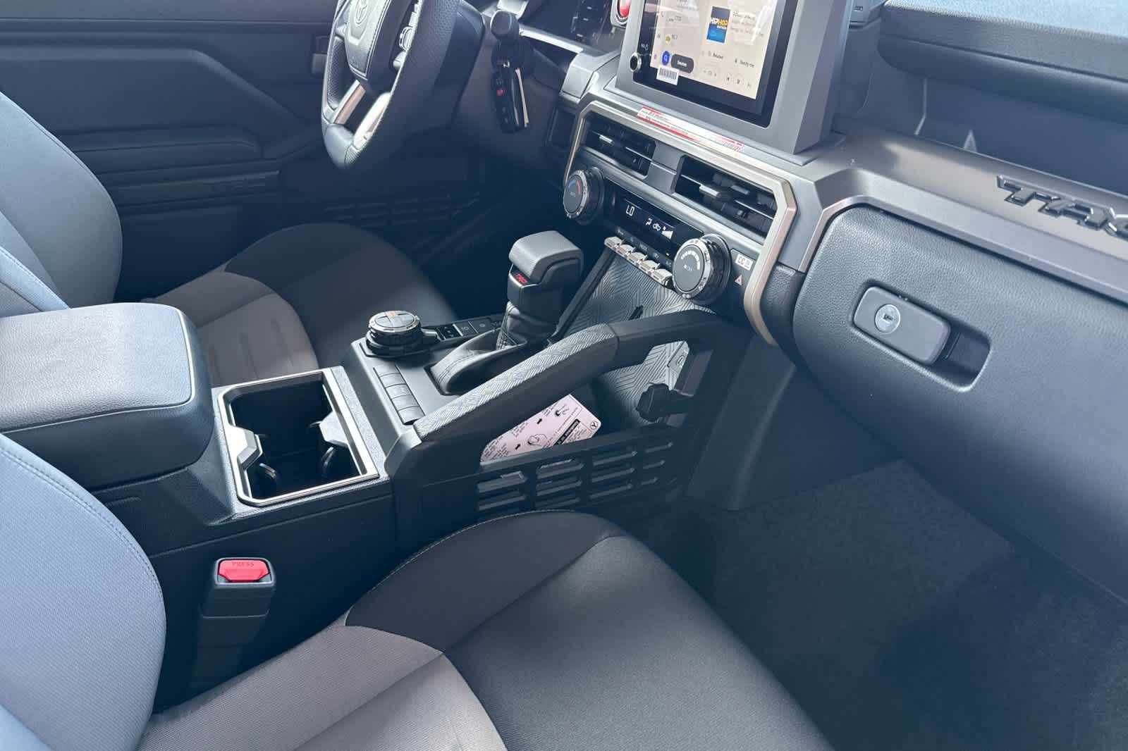 2025 Toyota Tacoma TRD Off-Road 15