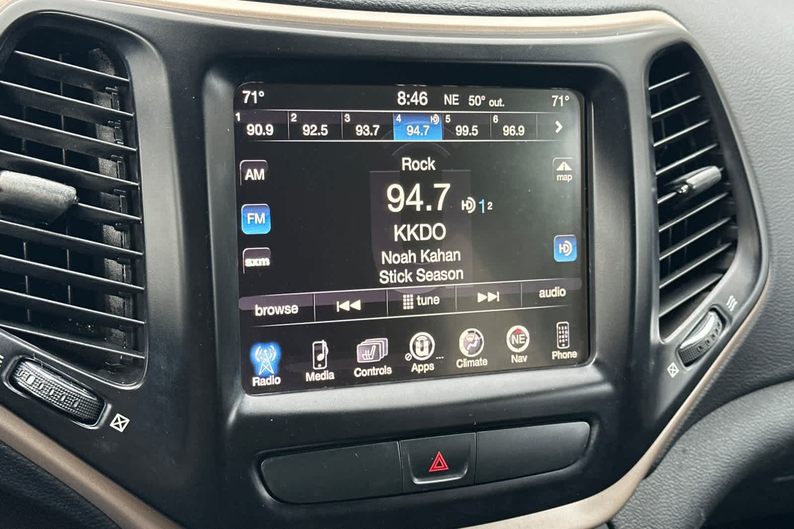 Thumbnail: 2017 Jeep Cherokee - 20