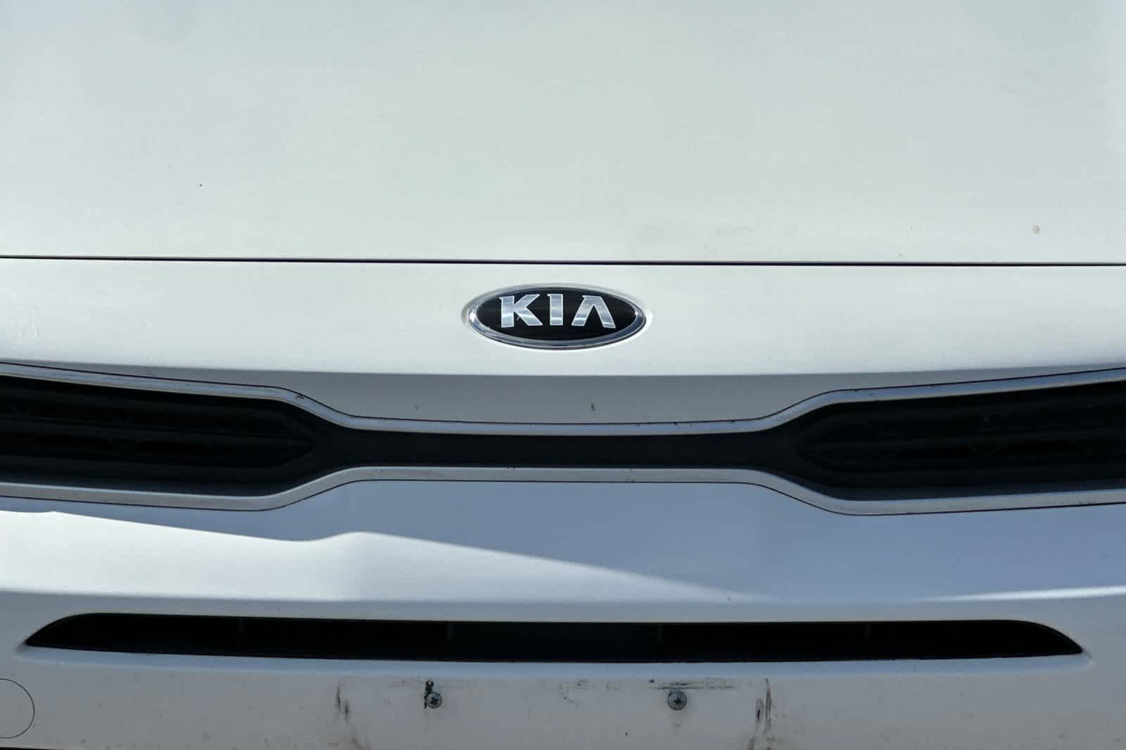 Thumbnail: 2021 Kia Rio - 10